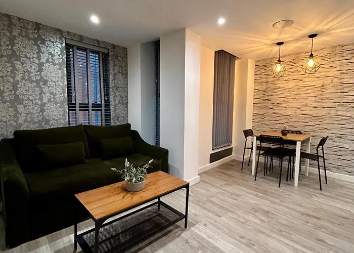 Cosy City Centre Location, Hydro Massage Showe